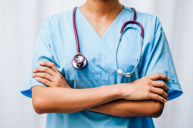 female surgeon