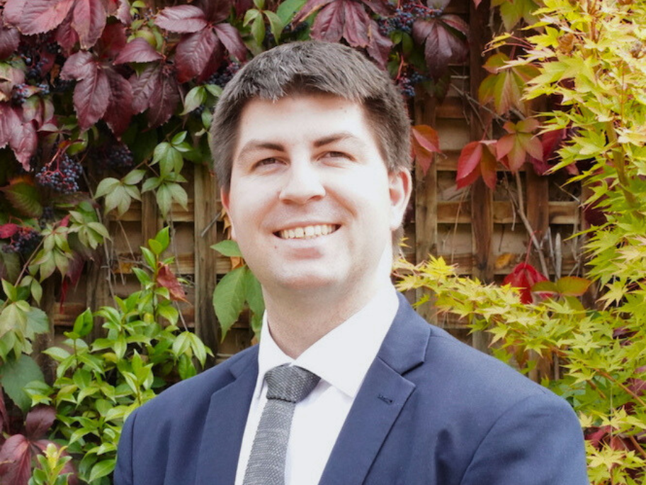 Dr Ben Dodds.