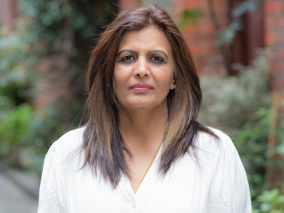 Dr Astha Tomar